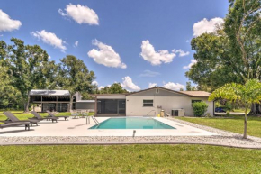 Bradenton Escape on 5 Acres with Pool and 2 Fire Pits!, Bradenton